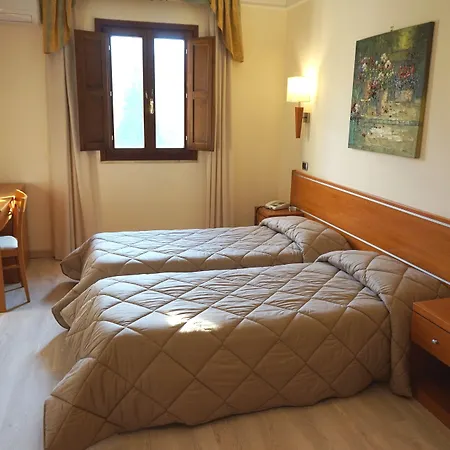 Bel Sito Due Torri Hotel 4*