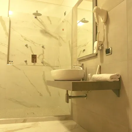 Hotel Bel Sito Due Torri 4*