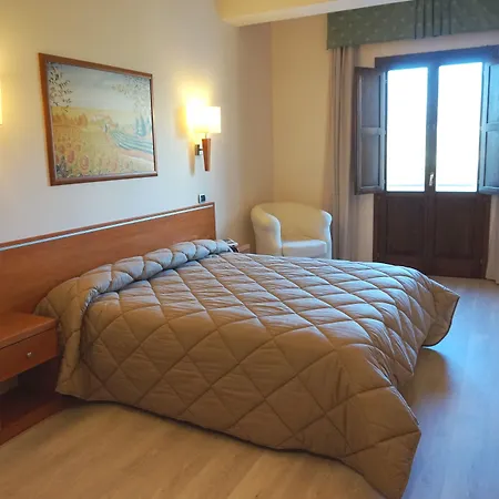 Bel Sito Due Torri Hotel 4*