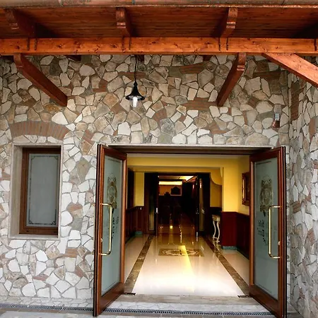Hotel Bel Sito Due Torri 4*