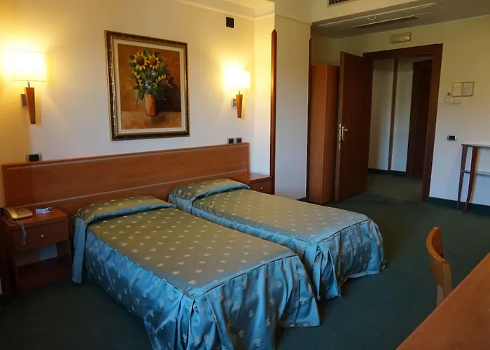 Bel Sito Due Torri Hotel 4*